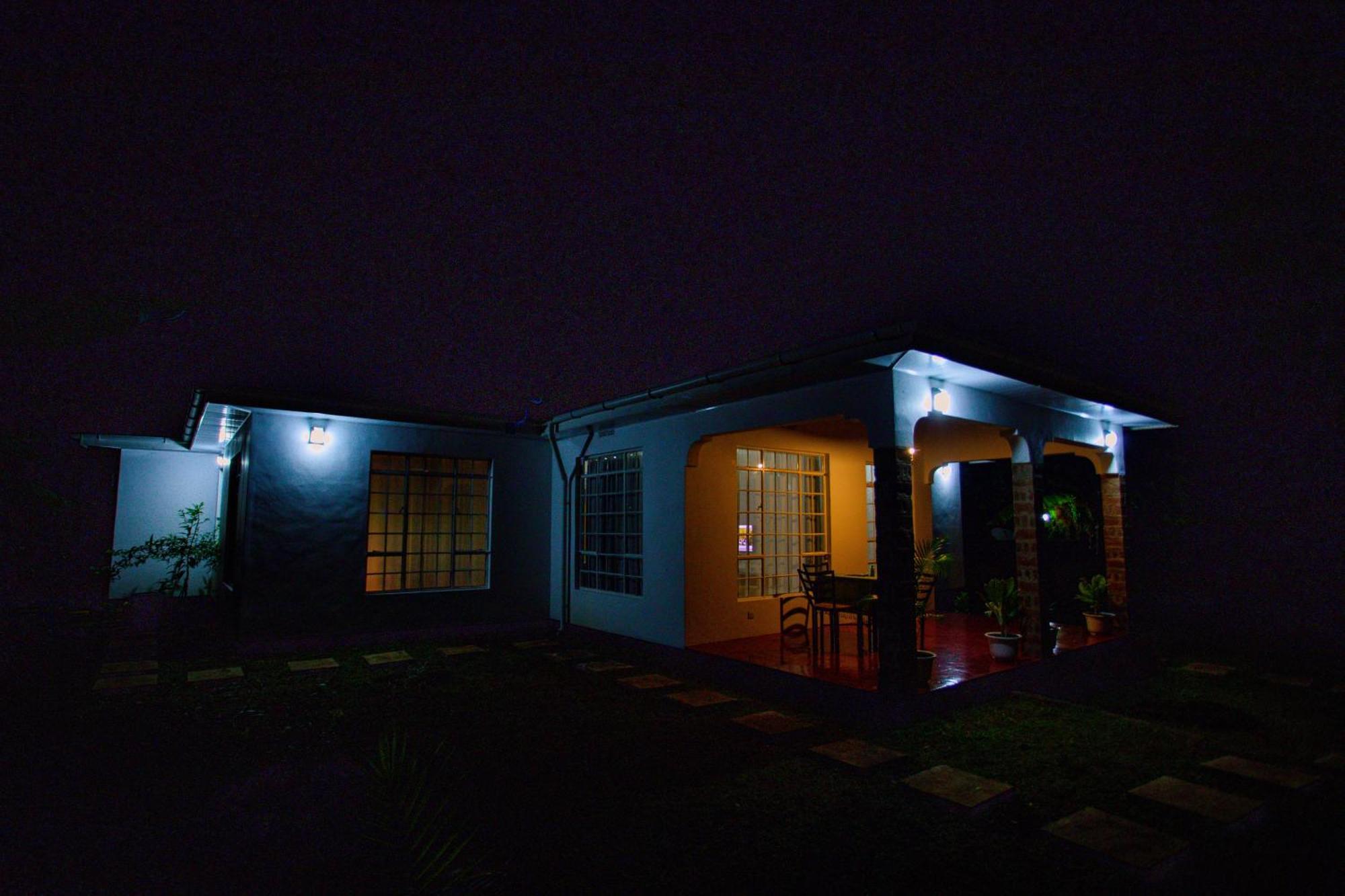 Royal Homestay Moshi Exterior foto