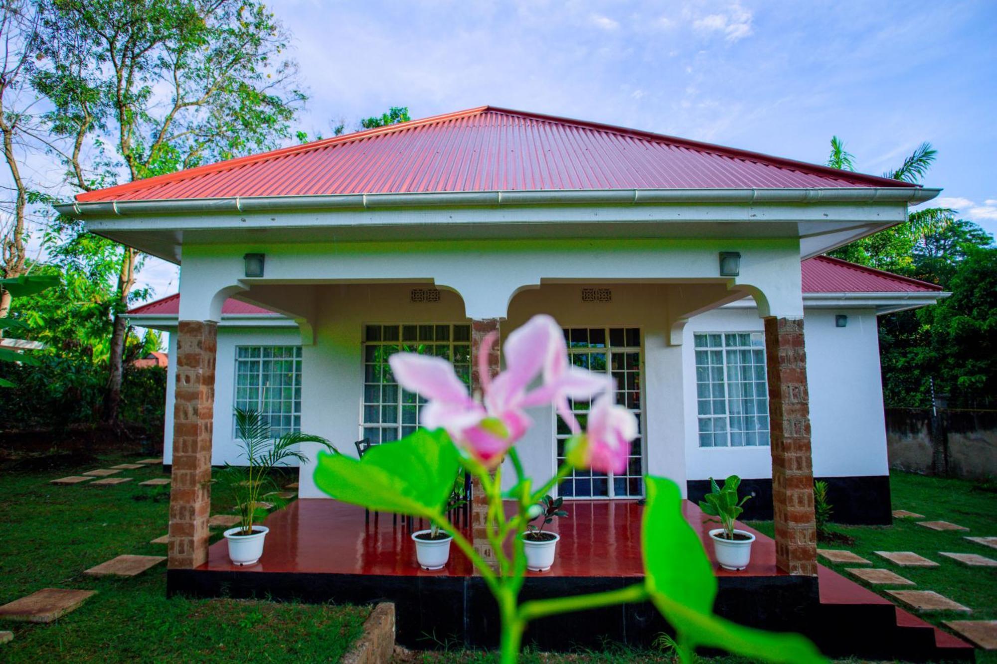 Royal Homestay Moshi Exterior foto